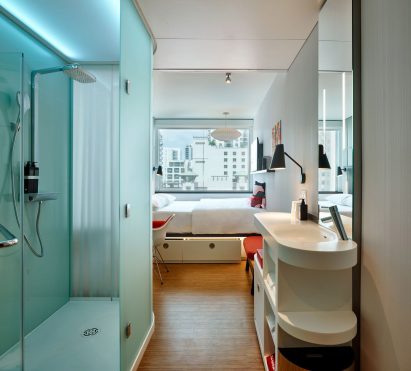 CitizenM room
