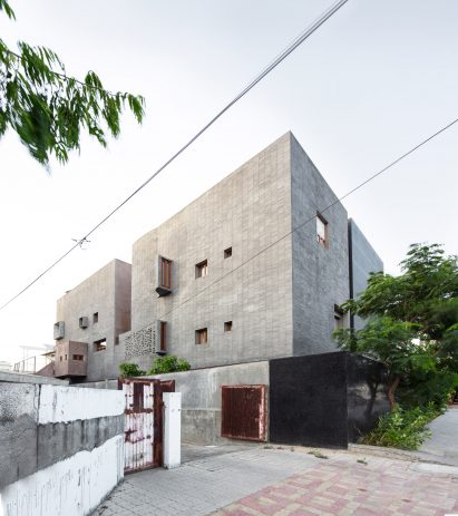 Exterior image of Cool House