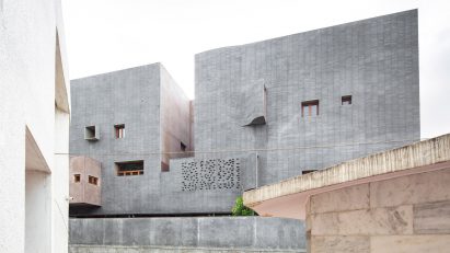 Exterior image of Cool House