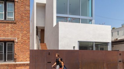 Navy House by EYRC