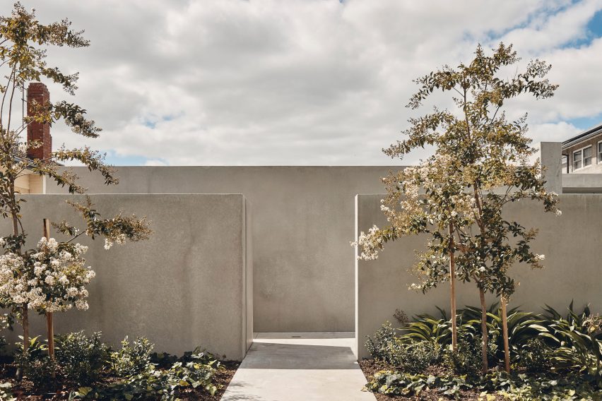 Exterior of The Courtyard Residence by FGR Architects