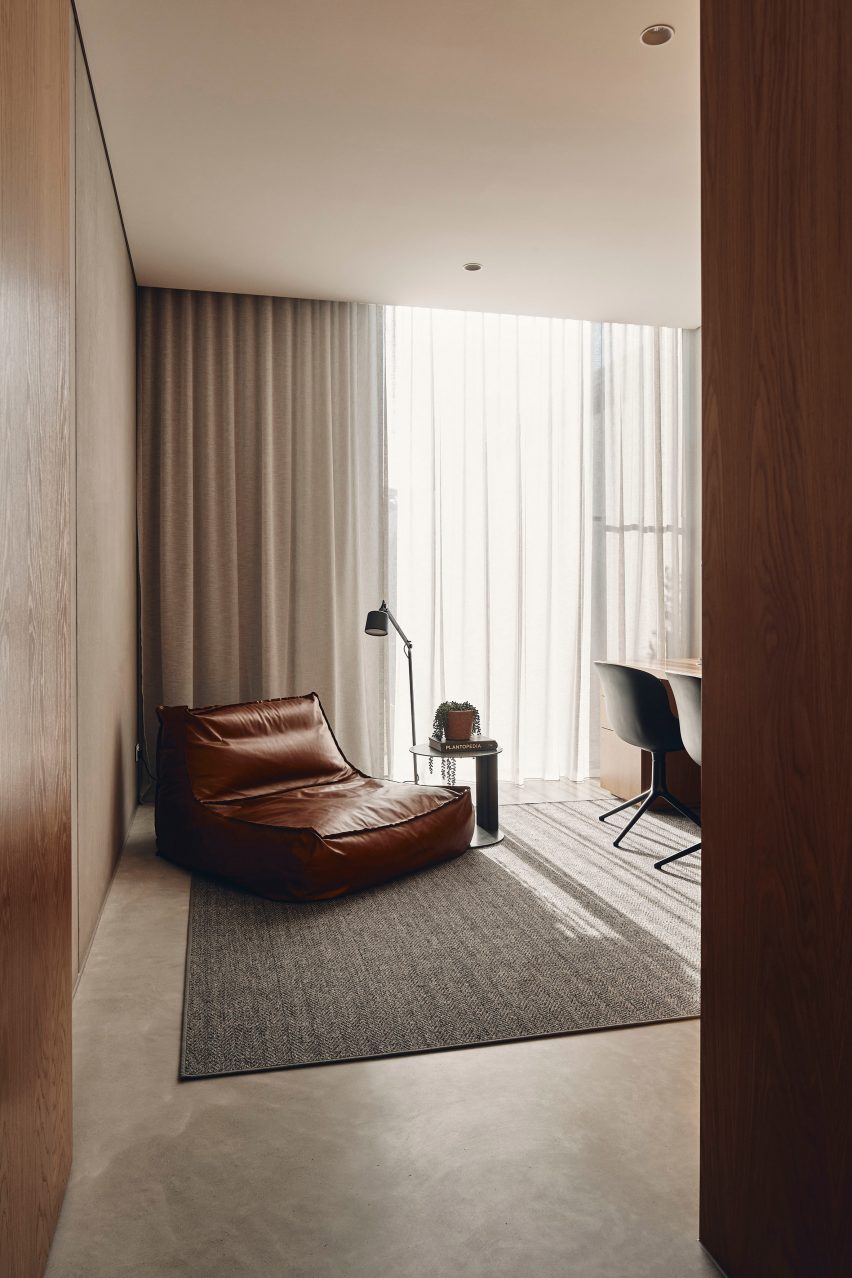 Interior living space at The Courtyard Residence by FGR Architects