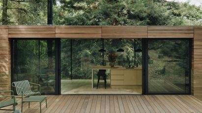 Dezeen Debate features Michael Kendrick Architects’ “perfect” woodland retreat