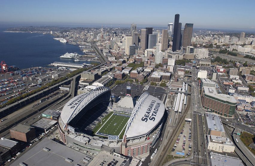 Lumen Field, Seattle, USA, by Ellerbe Becket and LMN Architects (2002)