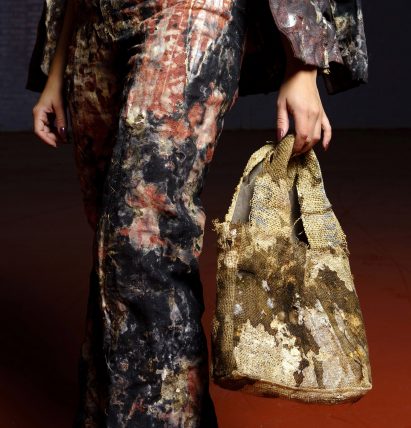 Mycelium textiles