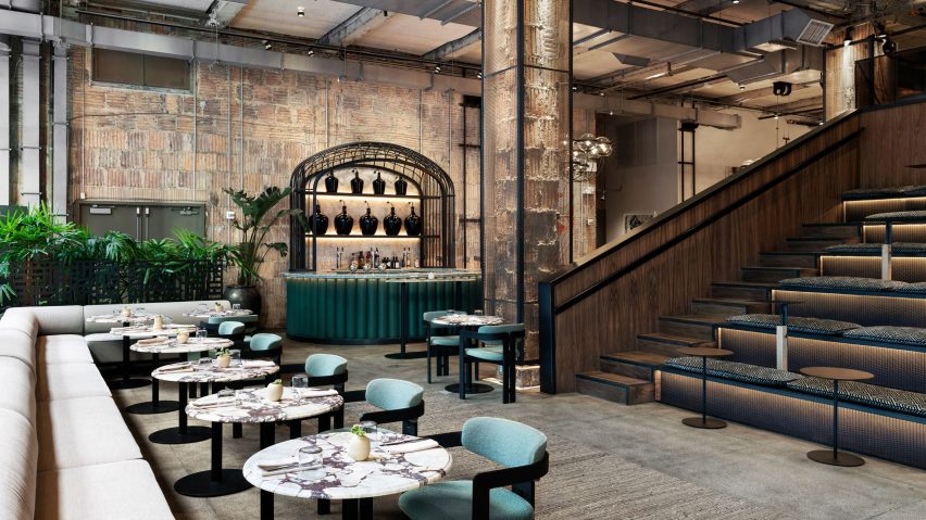 NeueHouse restaurant and Spanish steps