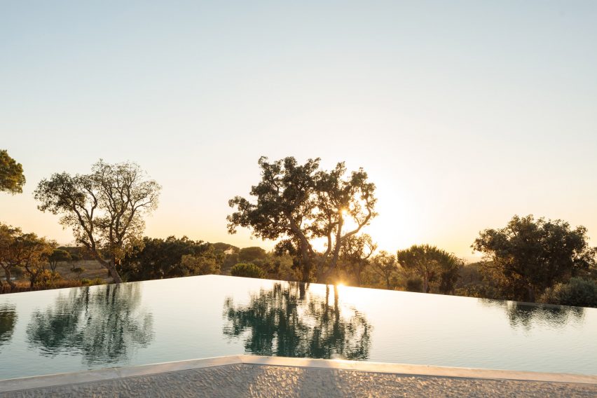 Pateos houses by Manuel Aires Mateus