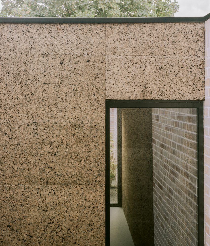 Polysmiths designs "beautifully sustainable" London house featuring cork-lined living spaces