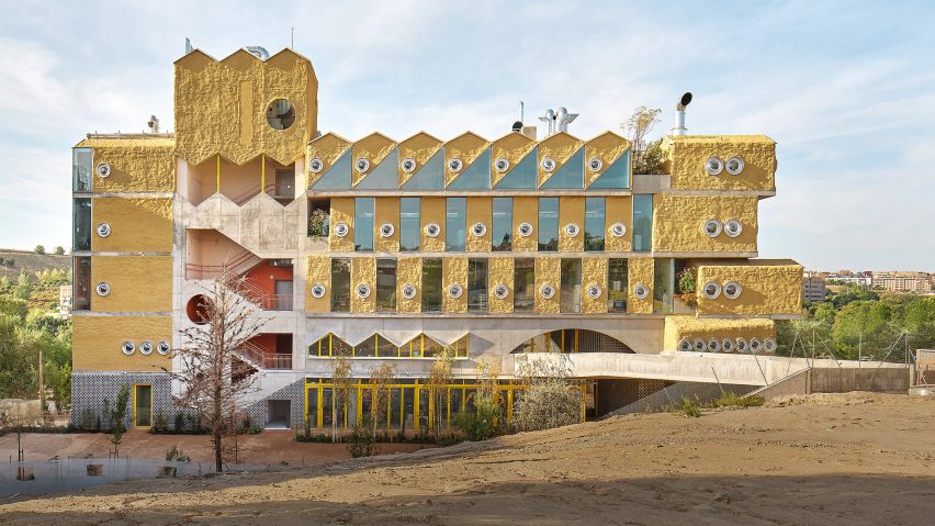 Facade of Reggio School