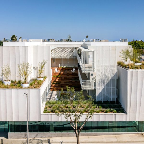 Rose Apartments in California
