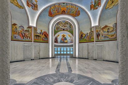 Circular space in St Nicholas Greek Orthodox Church