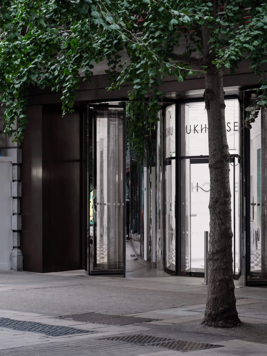 Exterior of UK House on Oxford Street by Christ & Gantenbein