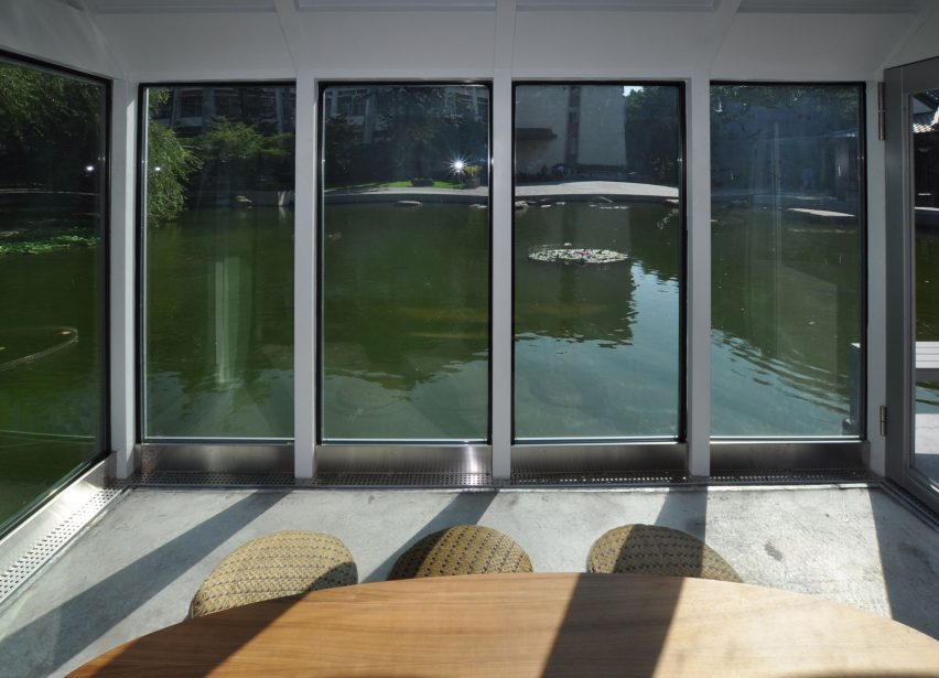 Water House 2.0 by Water-Filled Glass