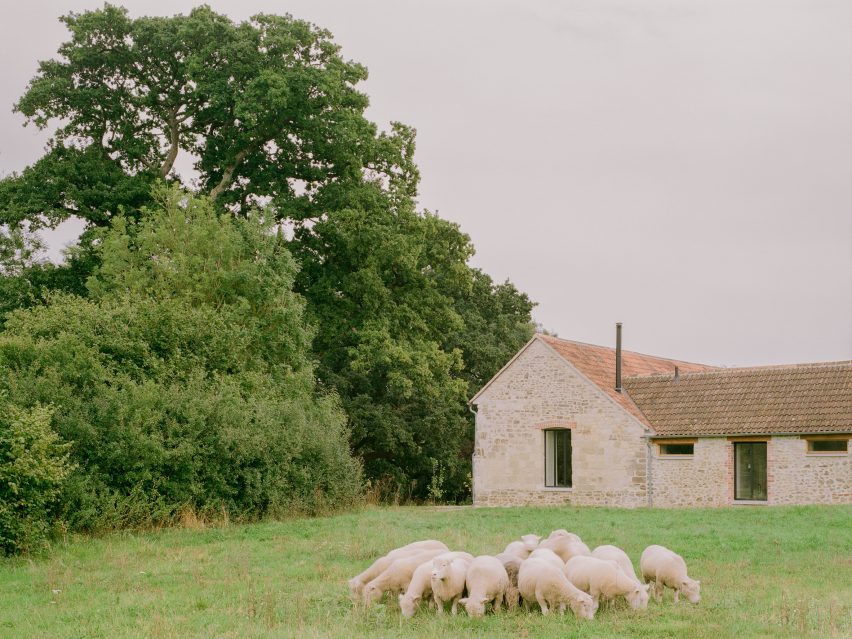 Exterior of Wraxall Yard homes by Clementine Blakemore Architects