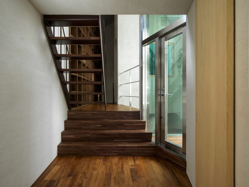 Interior of A Japanese Manga Artist's House by Tan Yamanouchi & AWGL