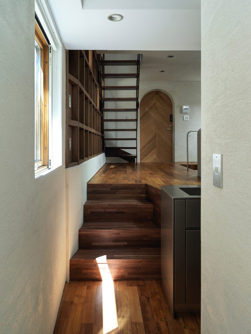 Interior of A Japanese Manga Artist's House by Tan Yamanouchi & AWGL