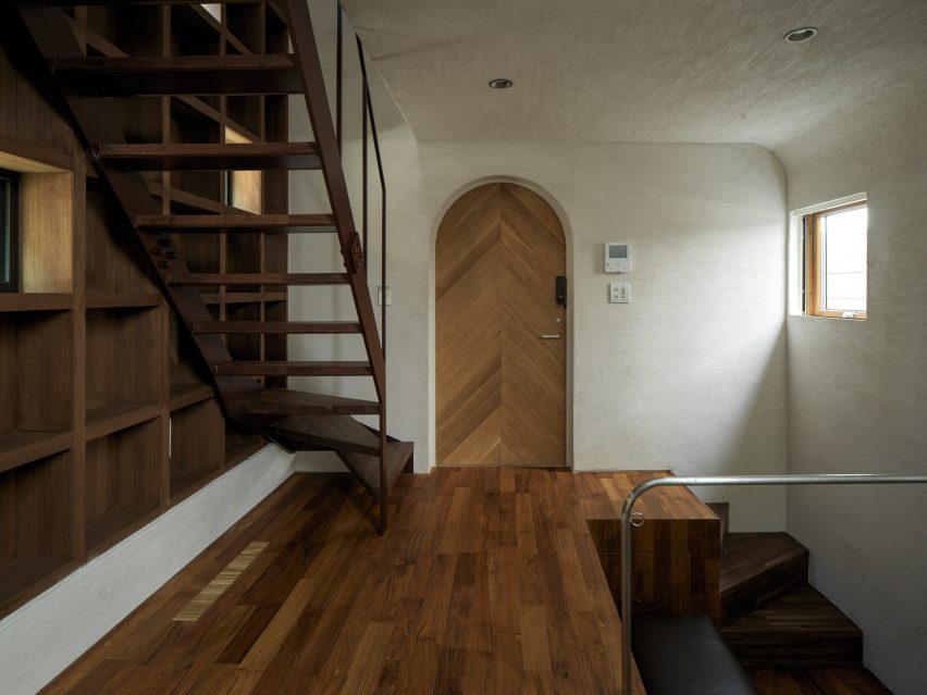 Interior of A Japanese Manga Artist's House by Tan Yamanouchi & AWGL