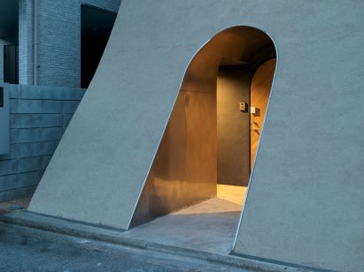 Entrance of A Japanese Manga Artist's House by Tan Yamanouchi & AWGL