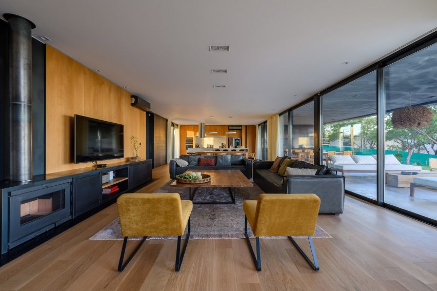 Interior of the Black House by AR Arquitectos