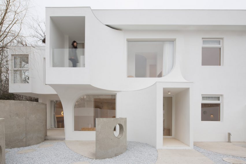 Exterior of the Sleeping Lab hotel designed by Atelier d’More