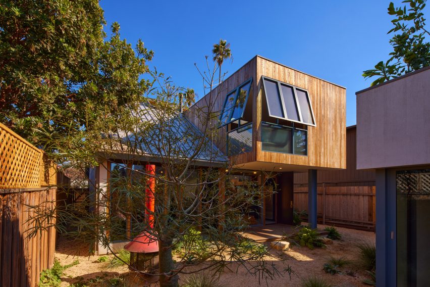 B+B House by Design, Bitches in Venice Beach, California