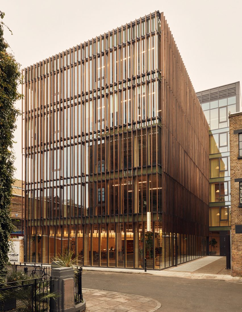 Black & White building in Shoreditch by Waugh Thistleton Architects