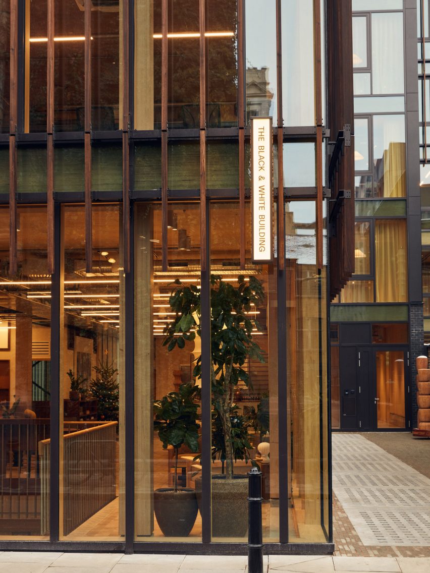 Black & White building in Shoreditch by Waugh Thistleton Architects