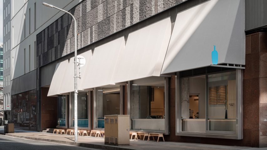 Exterior of Blue Bottle Coffee shop in Kobe by Keiji Ashizawa