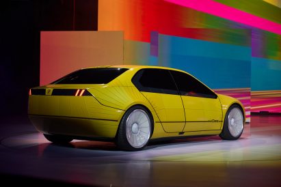 Yellow phase of BMW colour-changing vehicle