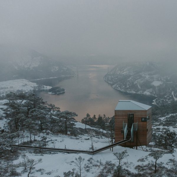 Exterior of Bolder Star Lodges in Norway by Snøhetta and Vipp