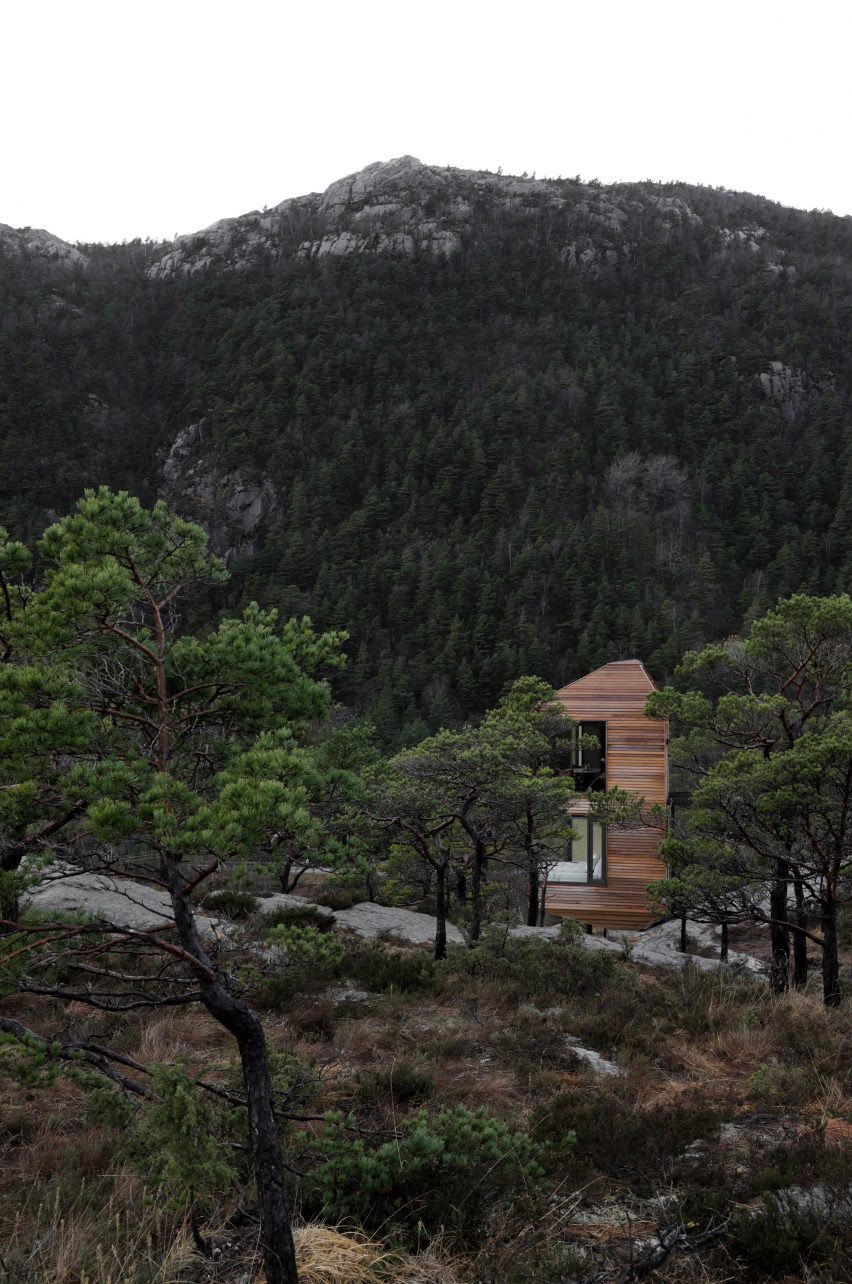Exterior of Bolder Star Lodges in Norway by Snøhetta and Vipp