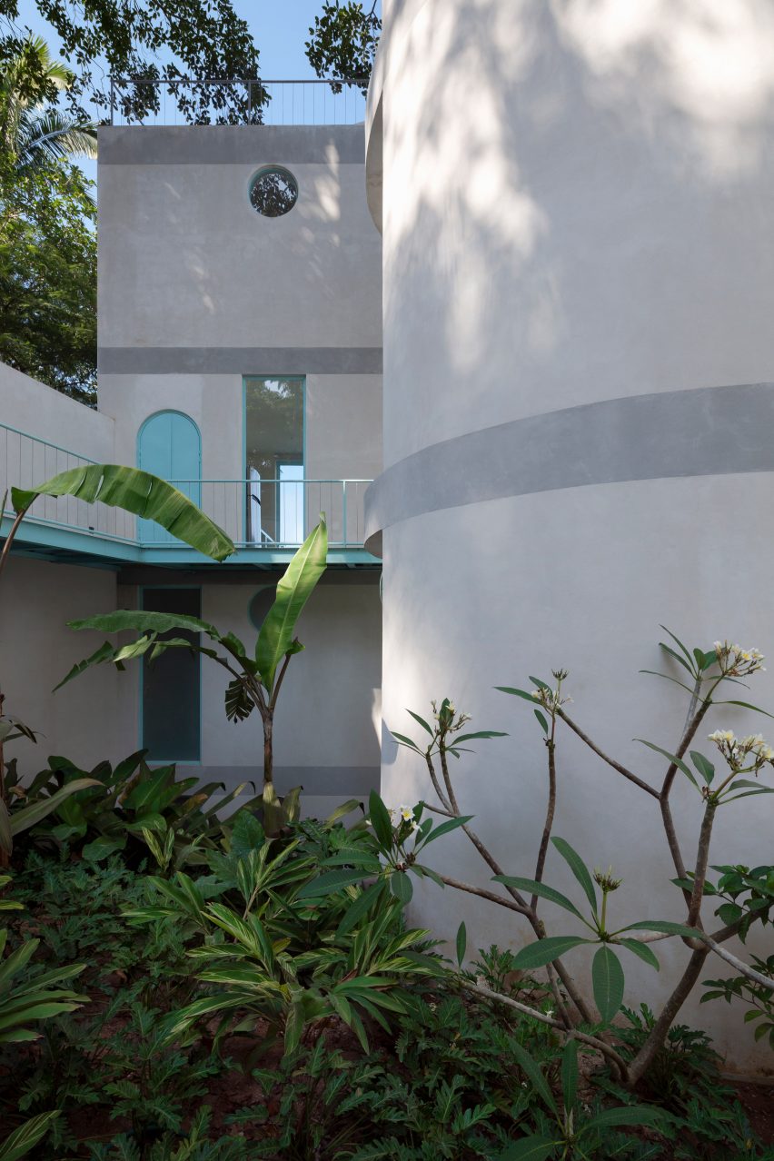 Chiripa housing complex in Mexico by Palma