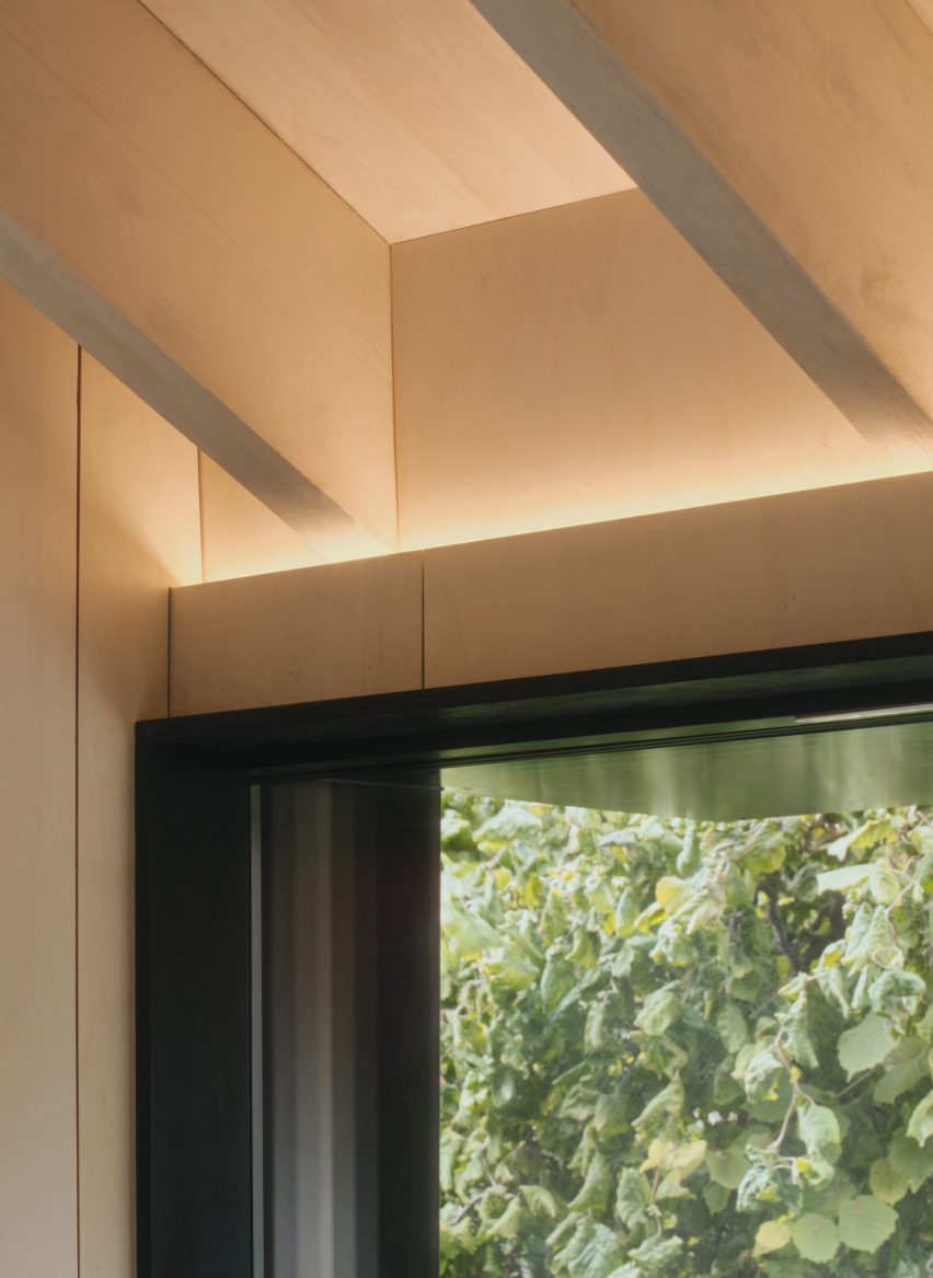 Roof detail, Dark Matter garden studio by Hyper