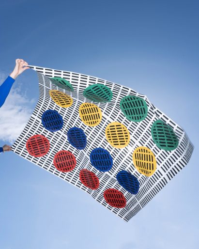 Piknikki is a table cloth made by Aleksandra Nazarova at ÉCAL using waste textiles from Artek