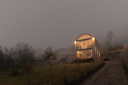 Horno de Pan house in Ecuador illuminated after dark