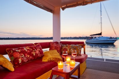 Deck of Fàng Sōng houseboat in Berlin