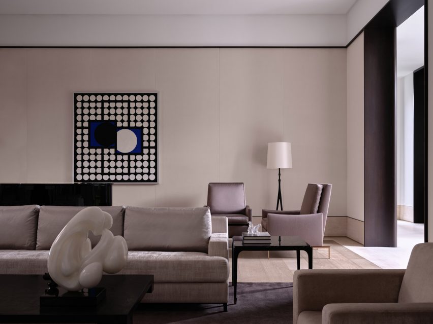 gallery residence by Burdiflek