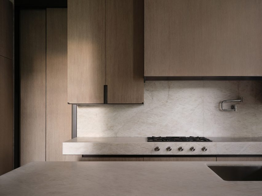 gallery residence by Burdiflek