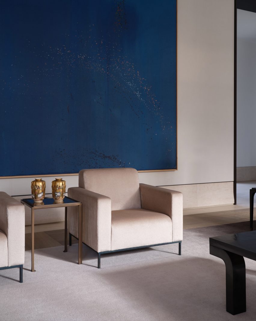 gallery residence by Burdiflek