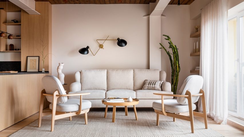 Interior living space in Kyiv apartment by Yana Molodykh