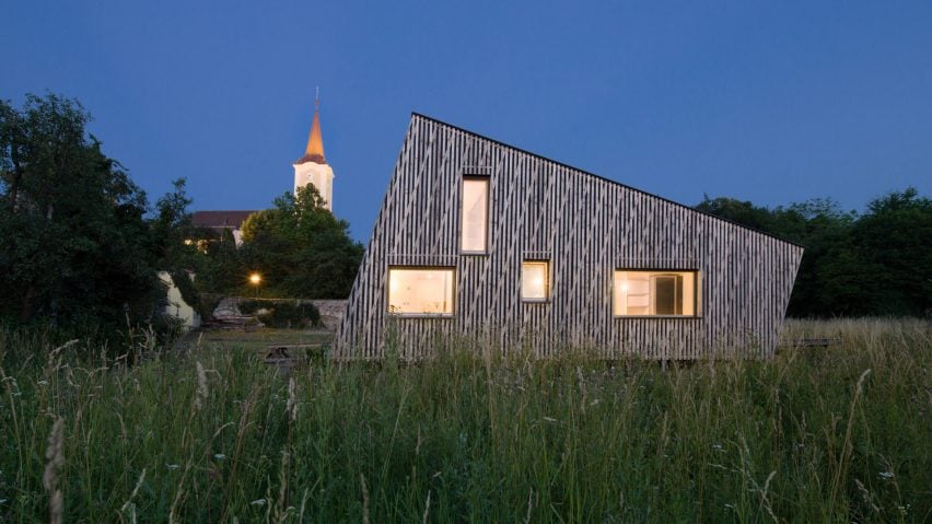 Photo of Straw Flea House