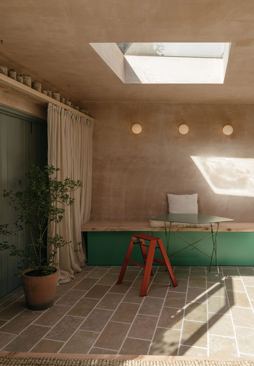 Leyton Garden studio by Paul Westwood