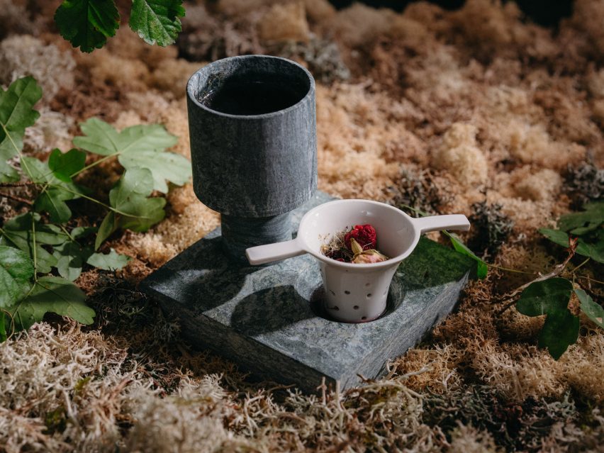 Licking Rocks tea set by Simiaen