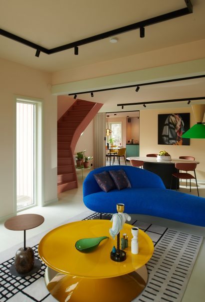 Photo of the interior of The Pink Villa