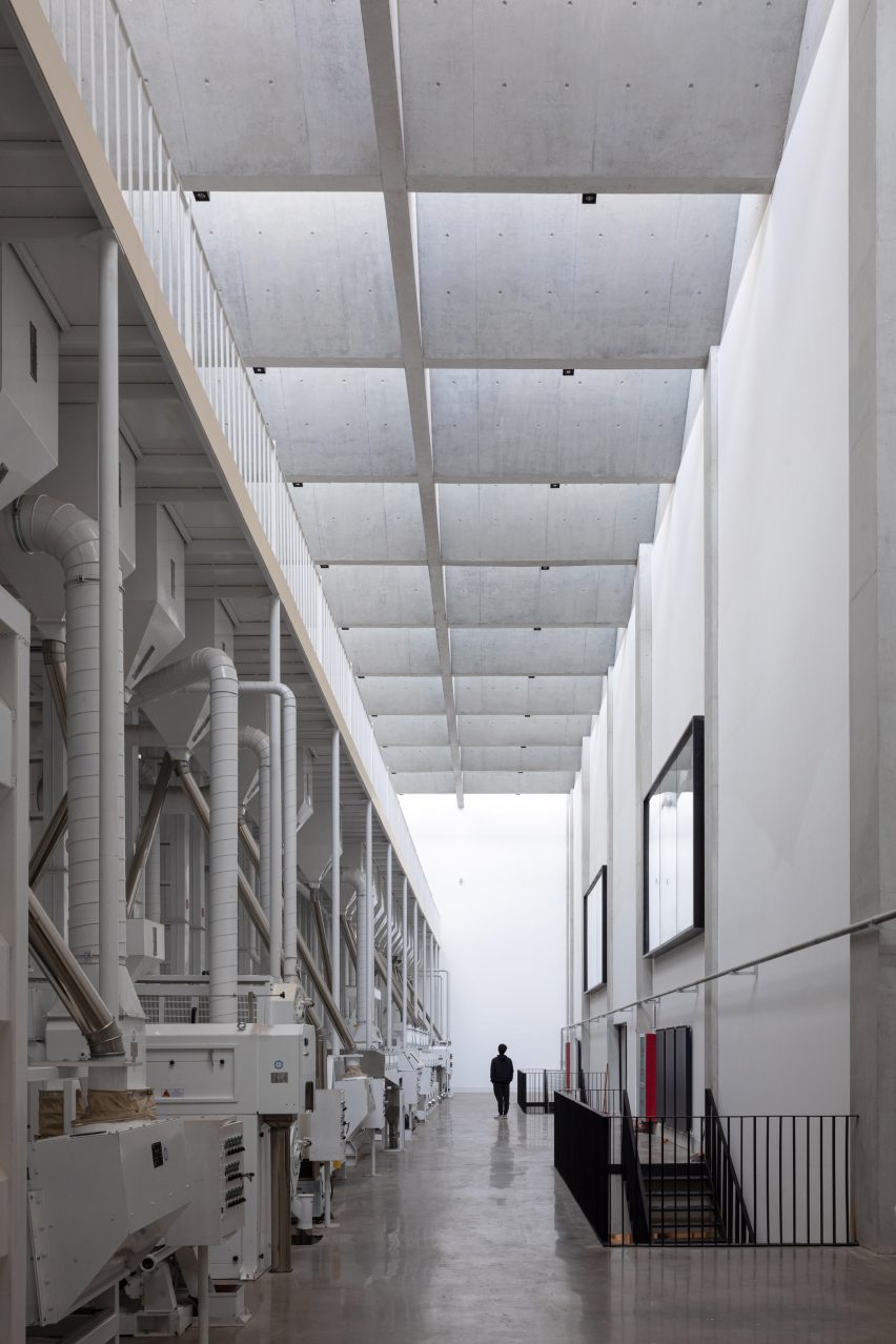Interior of Ningwu Oatmeal Factory in China by JSPA Design