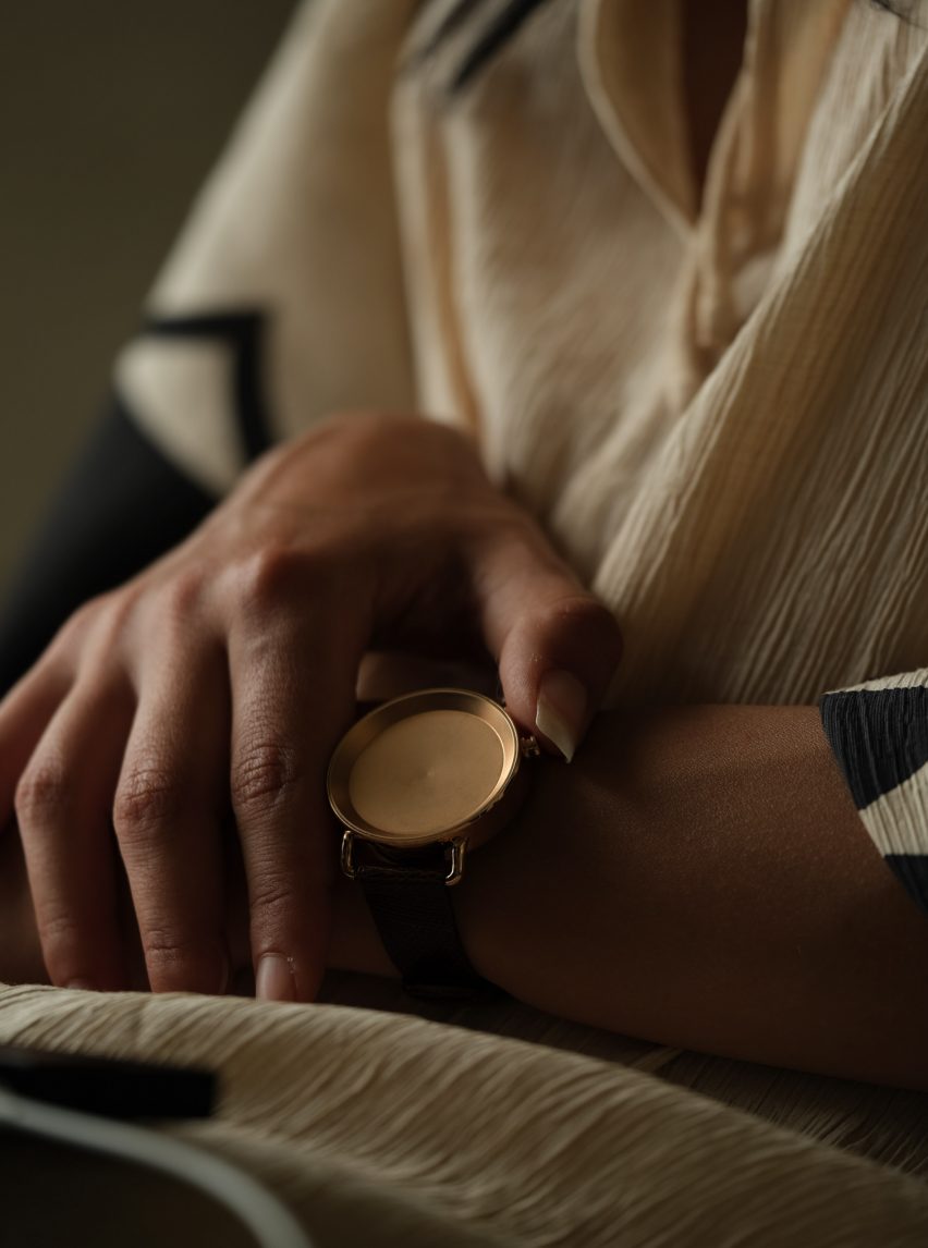 Touching the Nowatch