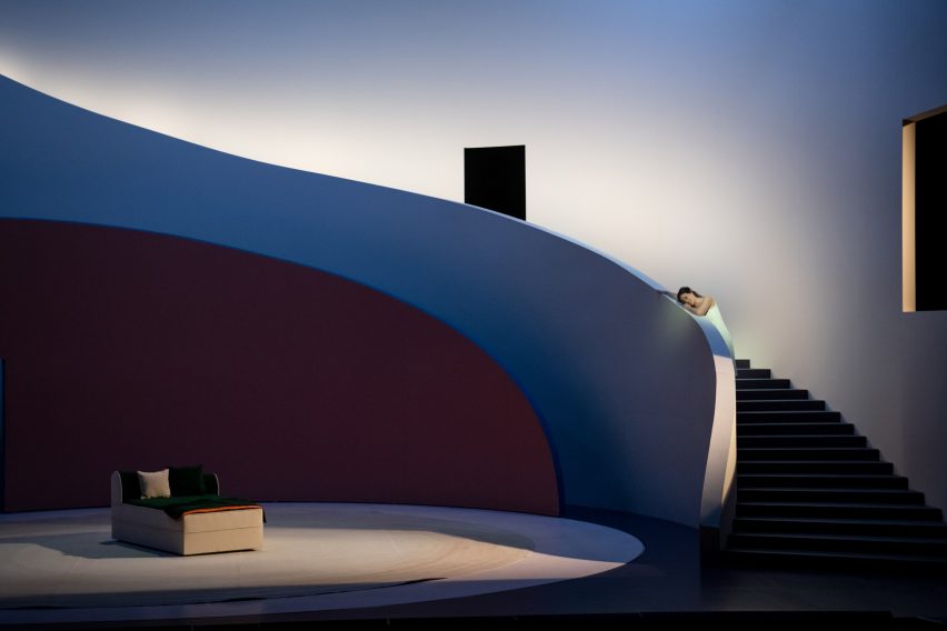Pierre Yovanovitch set design for Rigoletto at Theatre Basel
