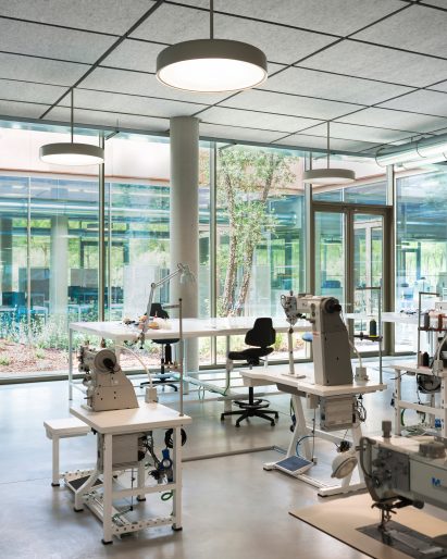 Interior workspace at the Fendi factory by Piuarch