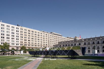 Reflective installlation in Chile by Low Estudio