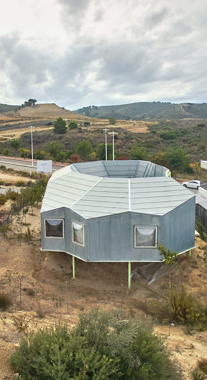 Drone view of Rambla Climate-House by Andrés Jaque, Office for Political Innovation and Miguel Mesa del Castillo